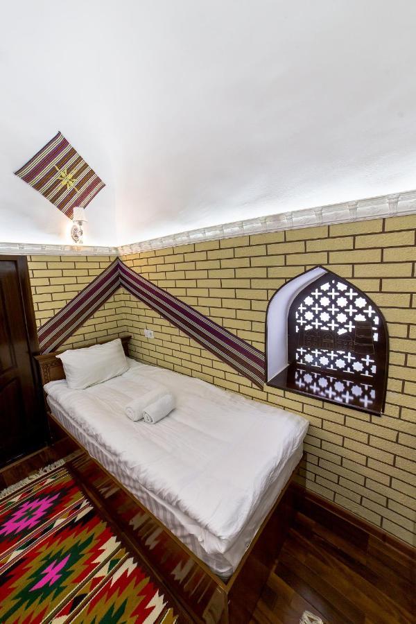 Feruzkhan Hotel - Madrassah Mohammed Rakhim Khan 1871 Khiva Eksteriør billede