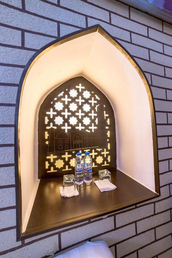 Feruzkhan Hotel - Madrassah Mohammed Rakhim Khan 1871 Khiva Eksteriør billede